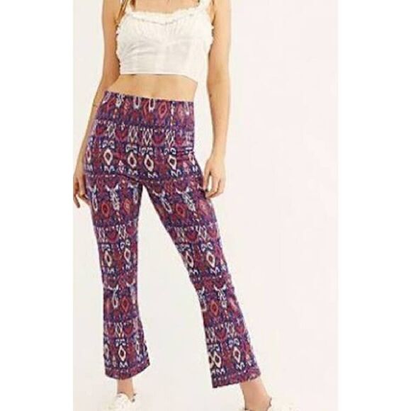 Free People Ikat Tribal Printed Pull On Knit Cropped Flare Pants Size 6 - Picture 2 of 9
